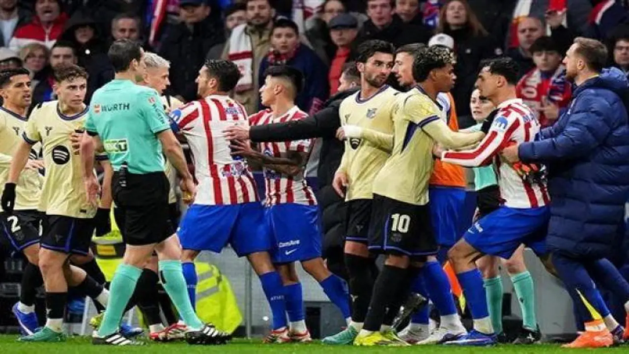 موعد مباراة برشلونة وأتلتيكو مدريد في قمة نارية بالدوري الإسباني والقنوات الناقلة